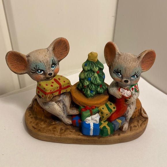 MCM Vintage Mouse  Mice Couple at Christmas Holiday Figurine hand painted - Picture 1 of 16